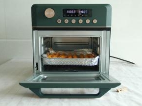 放入ACA空气炸烤箱EAF18A，中层，200度10分钟即可！