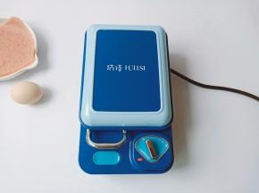 三明治机器先预热一下。