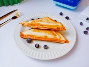 美味营养早餐，火腿鸡蛋三明治，简单又快捷。