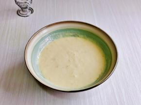 充分拌均匀，盖上盖子放旁边静止5分钟。