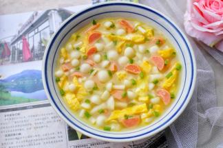 撒葱花，淋入香油即可。