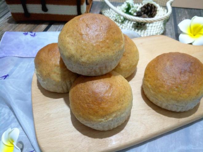 酸奶黑麦葡萄干小圆包