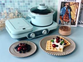 这款早餐机的两个区域可以同时工作，非常方便，定时的功能，不用担心华夫饼烤过头，美美的享用下午茶吧。