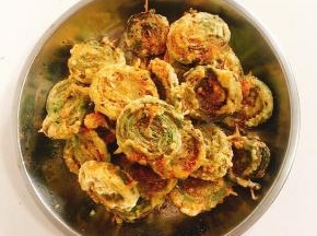 撒上适量的万能烧烤撒粉即可！