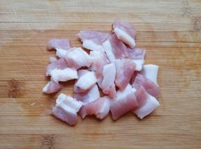 大肉切成片。