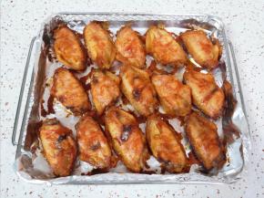 将炸篮取出（注意烫手）。