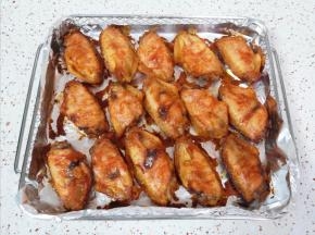 将炸篮取出（注意烫手）。