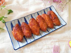 香喷喷的蒜香炸鸡翅做好啦！