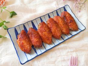 有了空气炸烤箱，炸鸡翅做的又快又好。