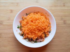 加入肉馅里面。