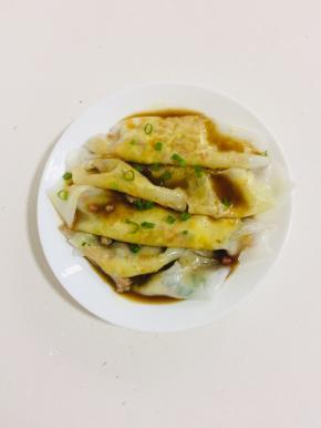 浇上熬好的酱汁儿即可享用美味啦！