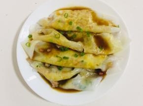 浇上熬好的酱汁儿即可享用美味啦！