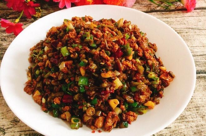 酸豇豆炒肉末