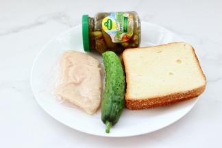 首先备齐所有的食材。