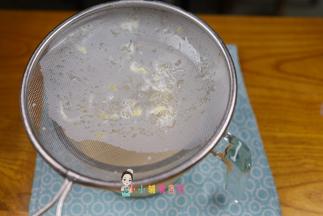 过筛两次把凝固的蛋白都过滤出来