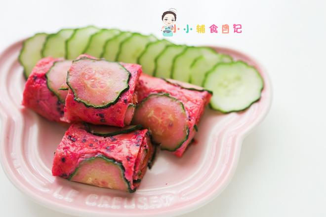 9个月以上辅食黄瓜火龙果卷
