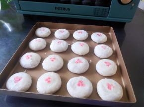 饼开始鼓起时即可出炉