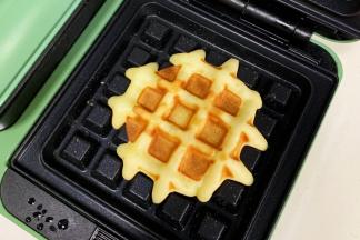 饼面微焦上色即可取出。