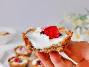 我要开动喽～一口气吃三个，满足了。