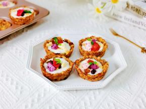 这样低脂低热的燕麦酸奶杯就做好啦！