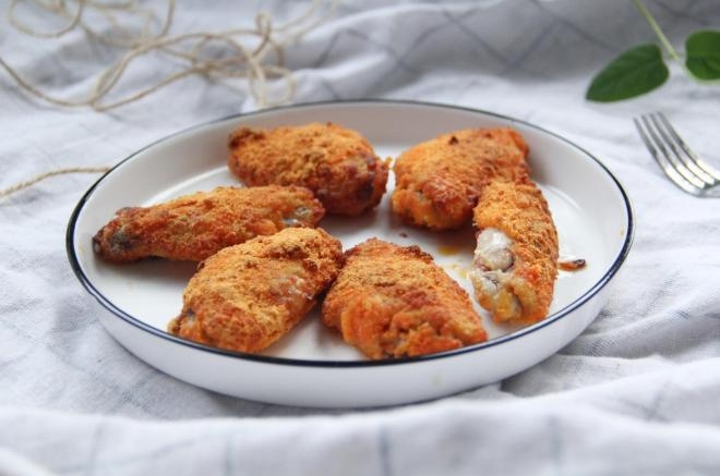 咸蛋黄风味烤鸡翅