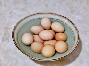 捞出反复冲冷水，再冷水泡10分钟。