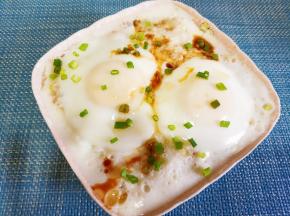 淋入生抽，撒上葱花。