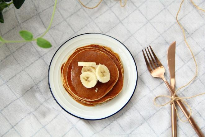 好吃不腻的香蕉松饼