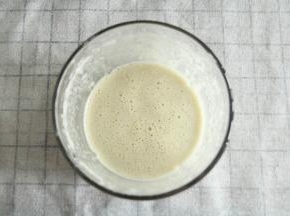 打成细腻的糊状。