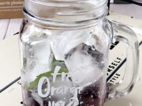 加入剩余的冰块;