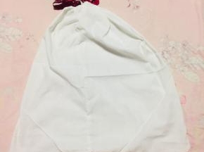 用纱布缝制一个袋子！（我用孝手巾缝制的，家里有好多放在那里没用呢！也算废物利用吧！）