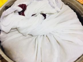 把纱布袋子，口收紧！