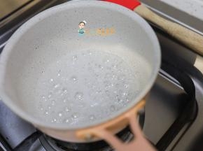 锅里的水大泡变小泡
