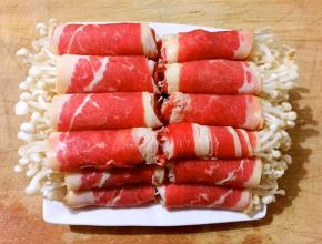 卷的时候不要太紧也不要太松看着就好有食欲