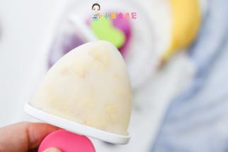 脱模要用热水淋一下比较容易脱模，这种塑料的不容易脱模，硅胶的会比较方便