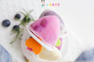 水果自己换自己喜欢的都可以我用的无糖酸奶，一岁以上可以用甜的酸奶