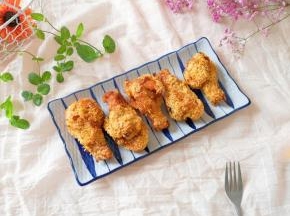 香酥可口的香辣鸡翅根。
