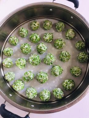 依次做好所有的豆角团子！