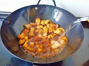 加入适量的开水。