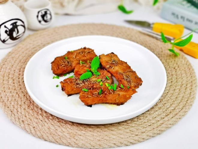 咸蛋黄孜然烤肋排