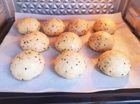 送入预热好的烤箱。