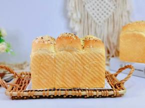 闲来无事时就喜欢撸吐司。