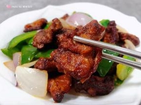 猪肝入口香浓唇齿留香回味无穷