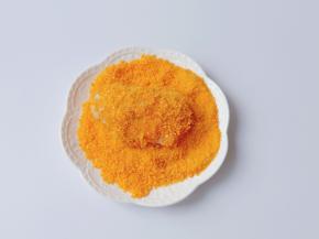 再裹一层鸡蛋液后再裹一层面包糠。