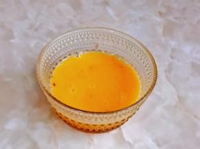 用筷子搅拌均匀。