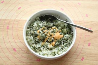 略微拌匀，然后挤入适量千岛酱或者沙拉酱，看个人喜好。