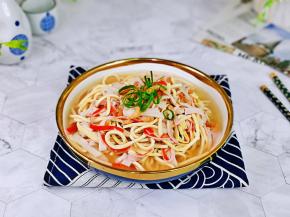 盛出装盘，撒上葱花。