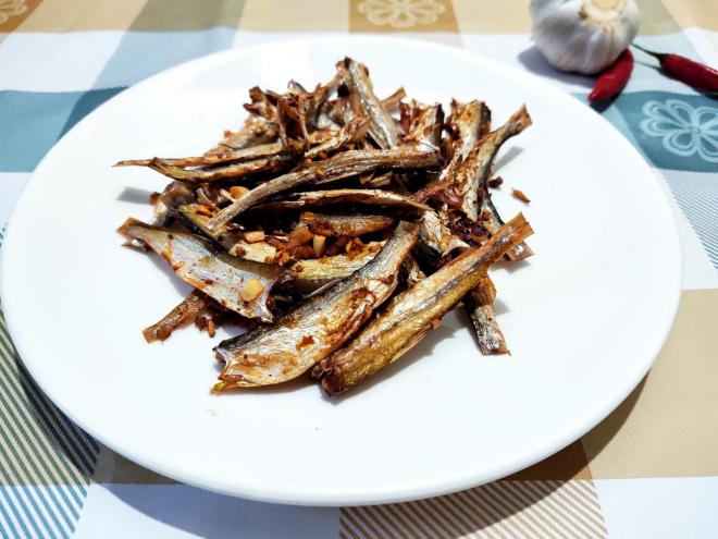 空气炸锅烤小鱼干