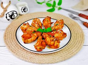 取出装盘，撒上葱花。