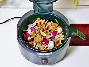 炒菜机链接电源。